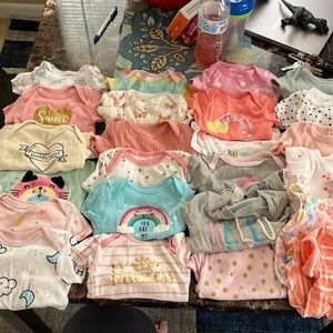 0-3 month baby tshirt onesies. 26 count